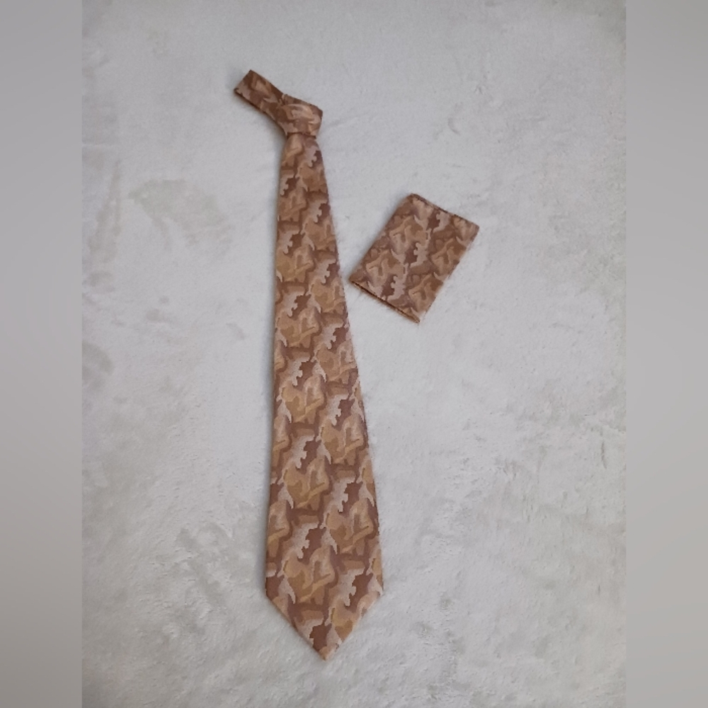 Brown Patterned Tie and Pocket Square Set from Dona Italy